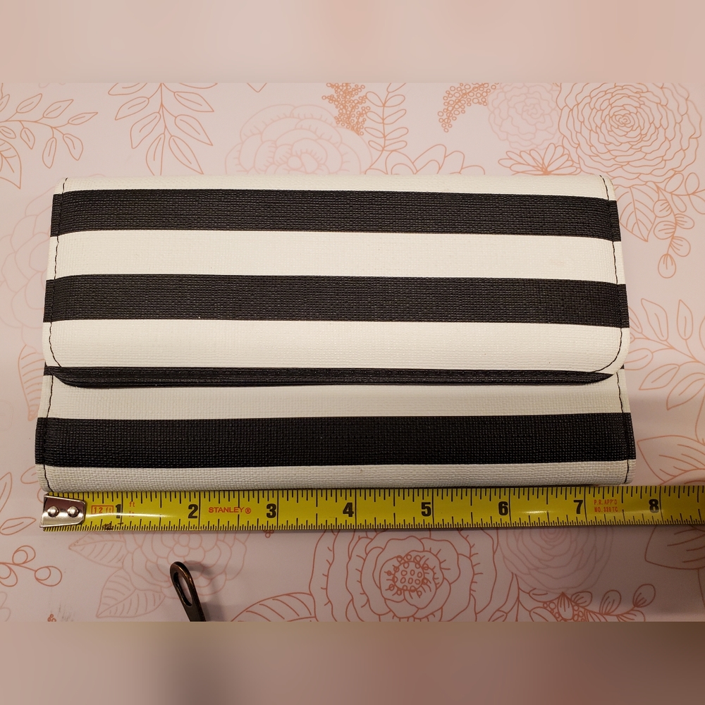 KUT From the Kloth Wallet. - Picture 10 of 10